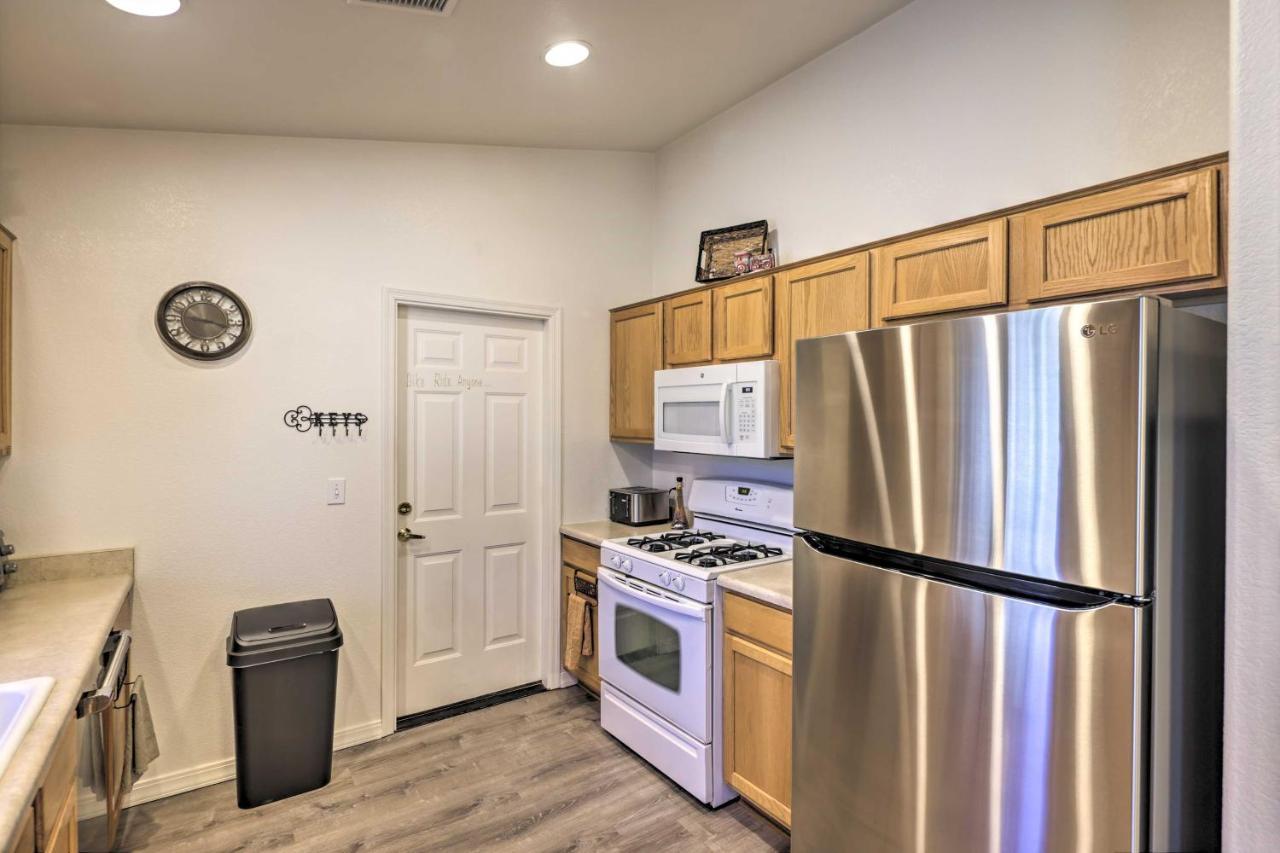 Kid-Friendly Kingman Home Near Parks And Dining Экстерьер фото